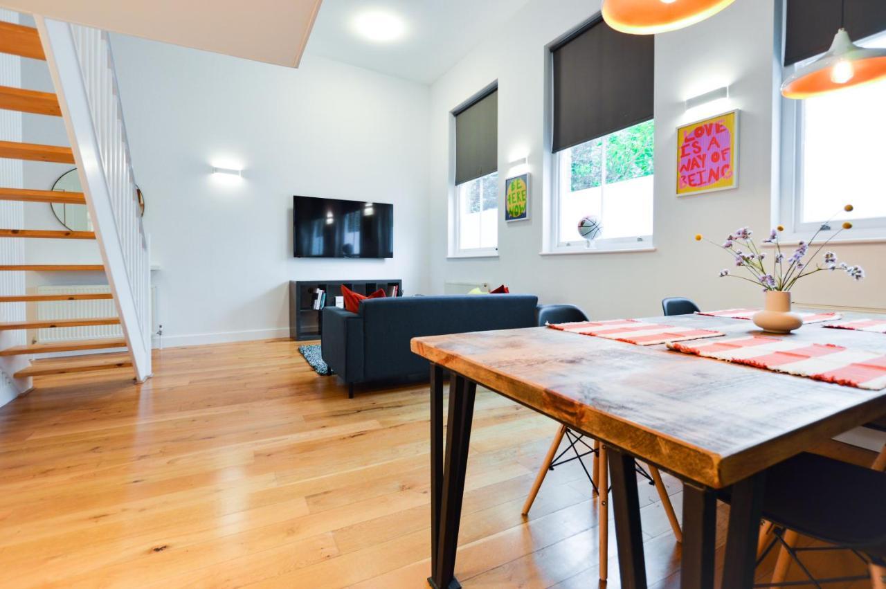 Spacious West Hampstead Apartment With Mezzanine Bedroom By Concept Apartments London Ngoại thất bức ảnh